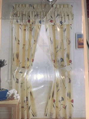 Nuevo en Paquete Registro por Wamsutta One Cenefa 84" X 15" Calista 3” Cabecera Amarillo Floral Foto 1 de 4