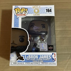 Funko POP! LEBRON JAMES #164 (Minneapolis Lakers) cubierta superior excelente con protector - Imagen 1 de 6