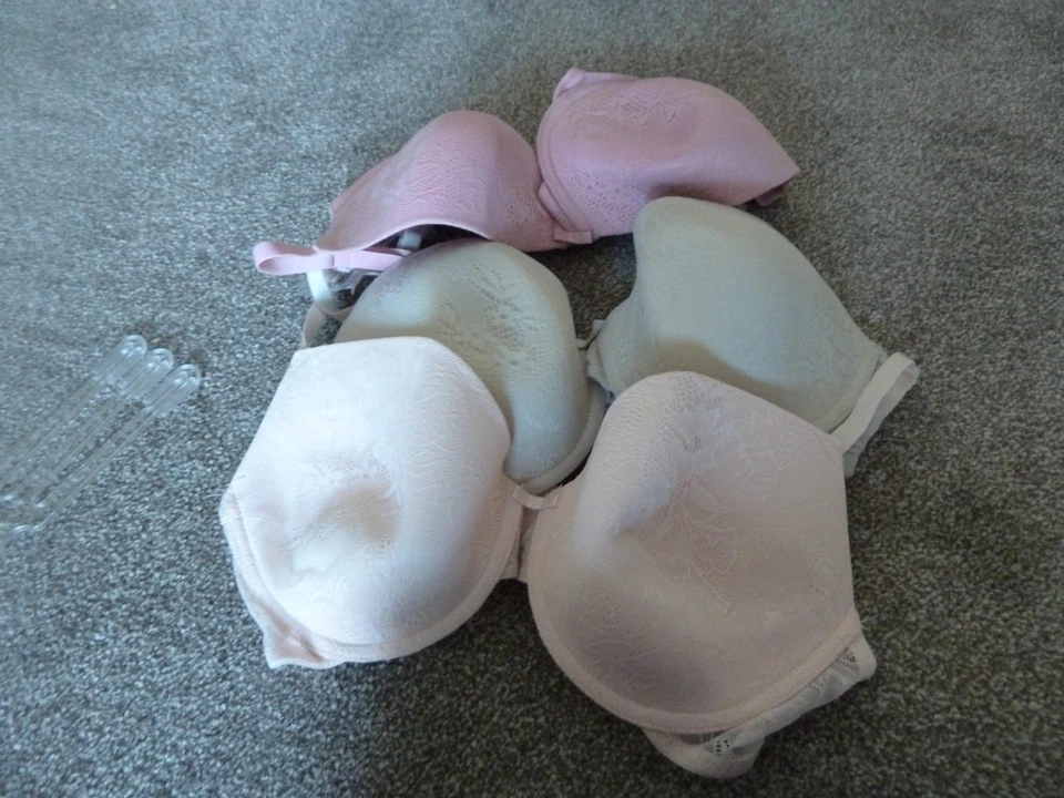 3 ЖЕНСКИЕ БЮСТГАЛЬТЕРЫ 36D - Изображение 1 из 1