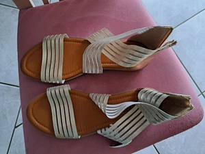 Fitters XL Sandalen SommerSchuhe Slipper Gr. 42 goldfarben/transparent NEU!! - Bild 1 von 4