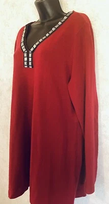 Suéter Hampshire Studio Para Mujer Talla 1X Rojo Adornado Cuello Vee Mangas Largas Foto 1 de 4