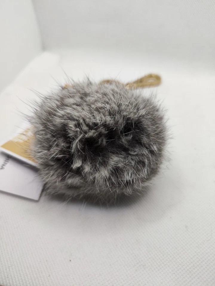 Chaveiro Michael Kors cinza pele pom pom bolsa fob berloque prata/metal novo com etiquetas - Imagem 1 de 4