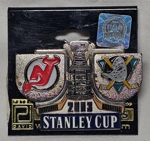 2003 NHL Stanley Cup Playoffs Vintage Hockey Lapel Pin NJ Devils v Anaheim Ducks - Picture 1 of 12