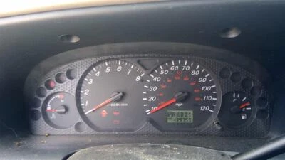 Medidor de velocímetro usado se adapta a: Mazda TRIBUTE Cluster 2002 MPH y KPH grado A Foto 1 de 4