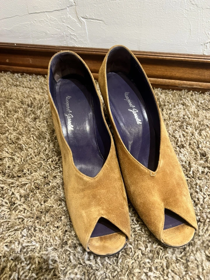 Margaret Jerrold Vintage Brown Suede Block Heel Size 9 Narrow Made In Italy - Image 1 of 4