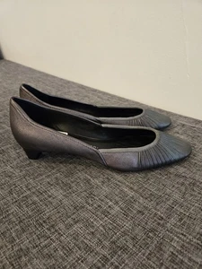 Bombas Jacinda Elie Tahari - Acero - Plata metálica lavada - NUEVAS - US 8 Eur 38,5 - Imagen 1 de 7