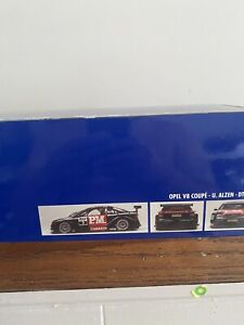 1/18 Action Opel V8 DTM 2000 Ualzen  Very Rare Limited Brand New