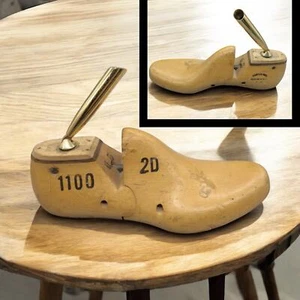 Wooden Shoe Pen Holder Vintage Shoe Form Kremtler Bros United Last Co USA Decor - Picture 1 of 10