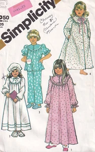 Simplicity 5747 Toddler Child Nightgown Pajamas Robe Pattern Size 2 Vintage 1982 - Picture 1 of 10