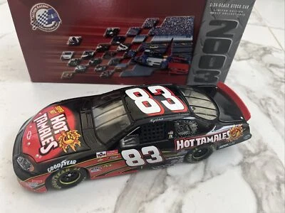 Kerry Earnhardt # 83 Hit Tamales 2003 Monte Carlo Foto 1 de 4