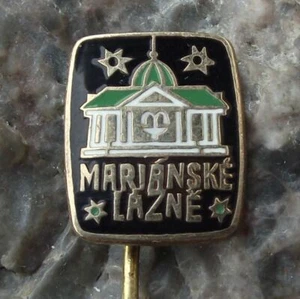 Distintivo spilla turistica Marianske Lazne Marienbad Spa sorgenti naturali città colonnato - Foto 1 di 4