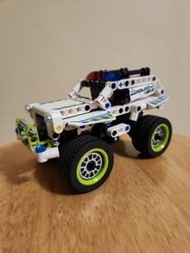 LEGO TECHNIC: Police Interceptor (42047)