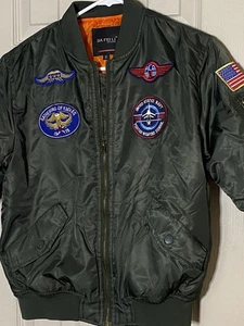 DA FEI LI Jungen Flug Militär dunkelgrün durchgehender Reißverschluss Jacke Größe 10 neu ohne Etikett - Bild 1 von 7