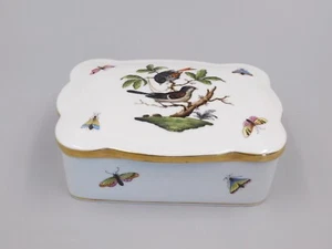 HEREND HAND PAINTED ROTHCHILDS BIRD LIDDED BOX. - Picture 1 of 2
