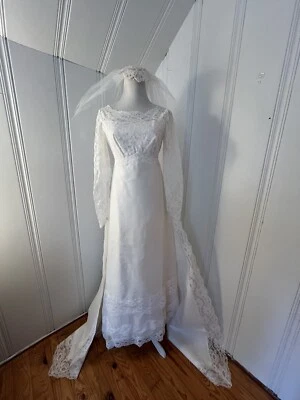 Vestido de noiva vintage década de 1960 feito à mão branco véu de renda mangas compridas clássico - Imagem 1 de 4