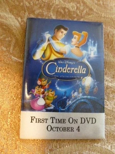 Cinderella Movie Pin Back Promotional Promo Button Walt Disney Video Store - Picture 1 of 3