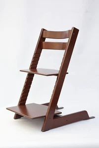 Stokke Tripp Trapp höhenverstellbarer Hochstuhl in Walnuss braun - Bild 1 von 8