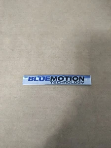 VW PASSAT B7 REAR BLUEMOTION BADGE 5K0853675BC - Picture 1 of 5