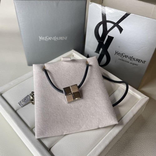 SAINT LAURENT (YSL) Collana Yves Saint Laurent in argento 925