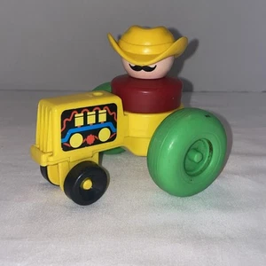 1990 Fisher Price Farm Tractor with Cart and Little People Farmer - Set #2376 - Picture 1 of 8