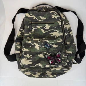 Steve Madden Girl Boho Camo Camouflage leichter Rucksack Schmetterling Patches - Bild 1 von 18