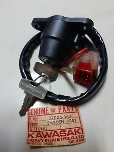 KAWASAKI KE125-KE175-KD125-KS125-KD175 IGNITION SWITCH ASSY NOS JAPAN 27005-063 - Picture 1 of 3