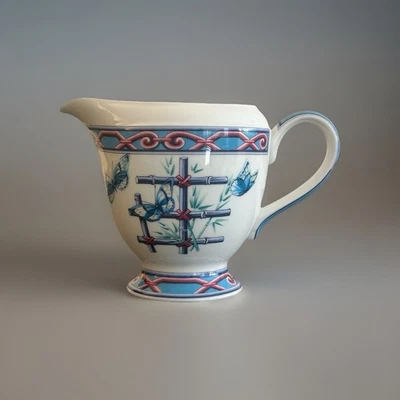 Hermès Le Jardin des Papillons Creamer Porcelain – Mint, Never Used, France - Image 1 of 4