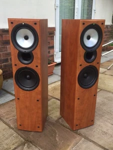Kef Q55.2 FloorStanding Speakers - Picture 1 of 5