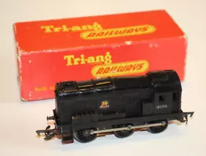 Vintage Triang R152 Class 08 0-6-0 Diesel Shunter Loco, BR Black, RN 13005, Box - Picture 1 of 11
