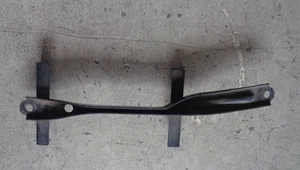 2011-2020 TOYOTA SIENNA BATTERY TRAY HOLD DOWN BRACKET HOLDER & CLAMP OEM 11-20 - Picture 1 of 1