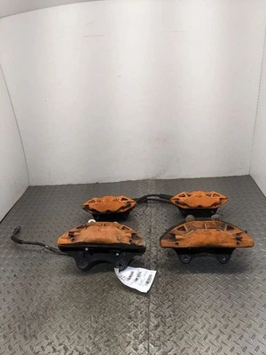 Juego de pinzas de freno delanteras traseras 16-18 Camaro Ss Brembo OEM1145929 Foto 1 de 4