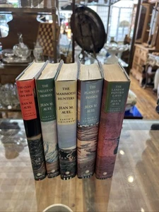 Lot 5 Earth's Children - Jean M Auel - Clan of the Cave Bear HC/DJ Crown Pub VGC - Picture 1 of 19