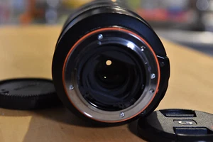 Sony G 70-300mm f4.5-5.6 SSM Lens SAL70300G A Mount - For Parts - Picture 1 of 6