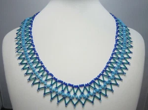 Netz-Collier "Lore" mit Swarovski Elements, türkis, handmade, Handarbeit - Bild 1 von 3