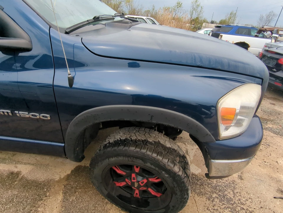2006-2008 Dodge Ram 1500 Passenger Fender N572D - Image 1 of 3