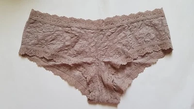 NWOT Hanky Panky Signature Lace Boyshorts Panties, Taupe, Size L - Image 1 of 2