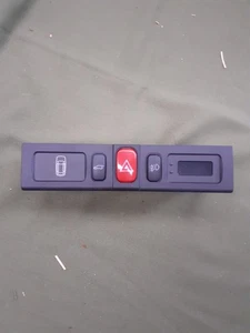 ALFA ROMEO 145 / 146 TASTER ARMATURENBRETT NOTFALL CHECK CONTROL - Bild 1 von 1