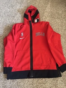 Nike Chicago Bulls Dri Fit Game Men's NBA Hooded Jacket Sz Large L NWT Red Zip - Picture 1 of 7