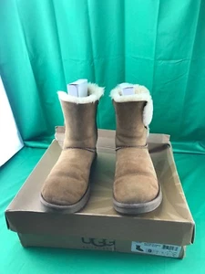 Ugg Bailey Button Bomber Womens Size 9 - Picture 1 of 12