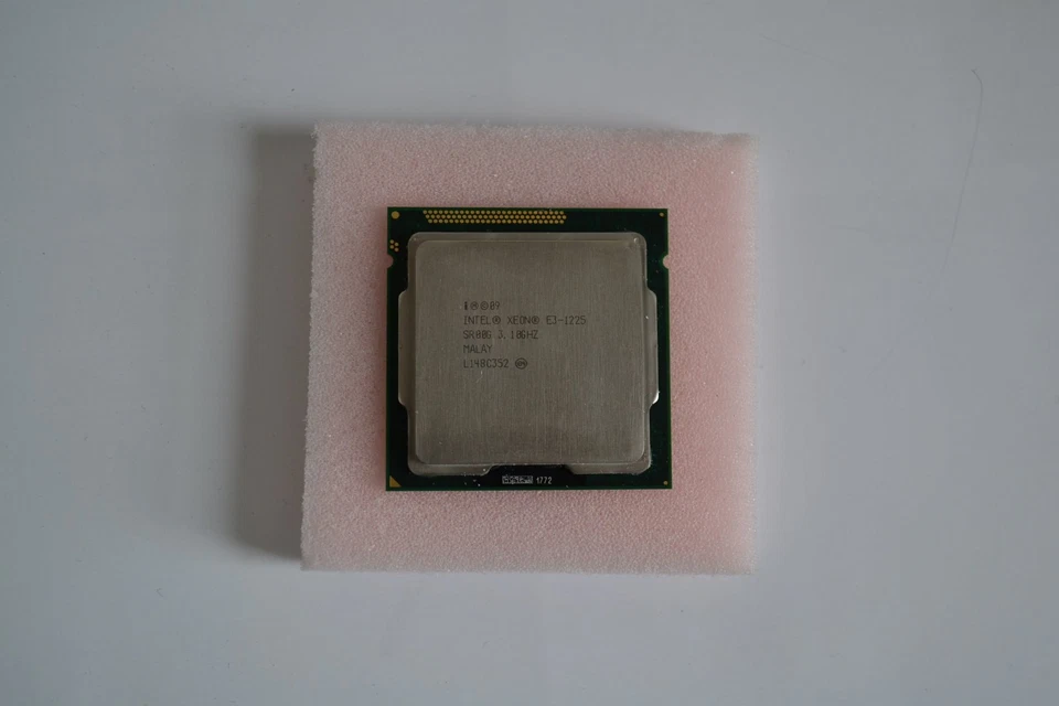 INTEL XEON E3 1225 3.40 GHz QUAD CORE CPU PROCESSOR LGA 1155 0 - Image 1 of 1