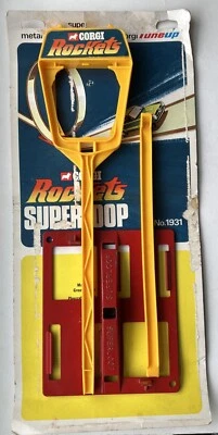 Corgi Rockets Superloop Track Part 1931 With Original Backing Card (1 Support) - Image 1 of 4