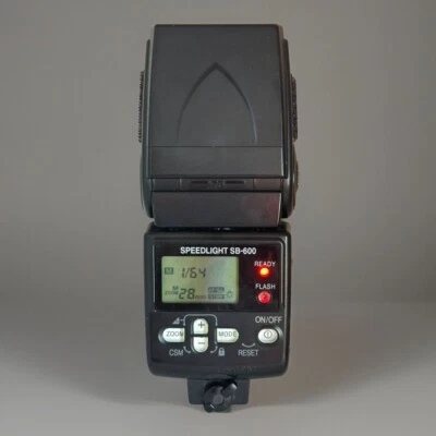 Nikon SB-600  fully TESTED With Original Case - Image 1 of 4