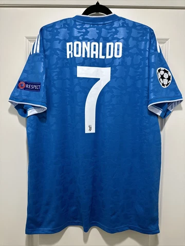 Ronaldo #7 Men’s XL Juventus Third Champions League Jersey Cover