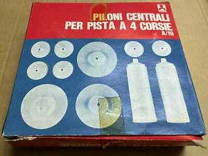 POLISTIL Piloni Centrali Per Pista Elettrica 4 Corsie New - Foto 1 di 2