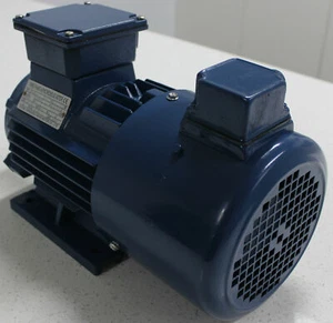 Three Phase Motor 3 kW , 2 Poles , Special YVF , 240/415V three phase supply - Picture 1 of 4