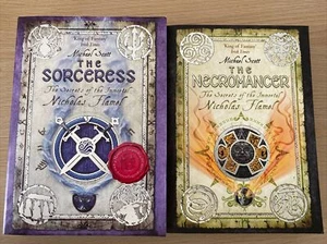 Sorceress/Necromancer (Nicholas Flamel) Michael Scott (PB) - Picture 1 of 5