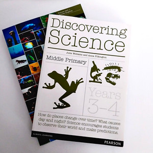 Discovering Science Middle Primary Years 3-4 Teacher Resource Book & Cards