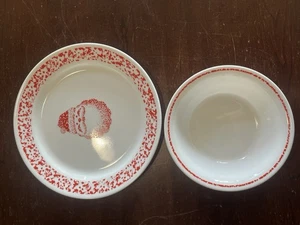 Vintage Corelle Santa Red Sponge St. NickDinnerware Set Santa Christmas 2 Piece - Picture 1 of 4