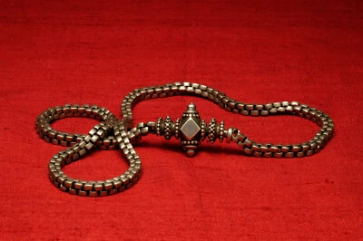 Colar de cinto de corrente de prata étnica com elos quadrados, Kerala Índia 1900 aprox  - Imagem 1 de 4