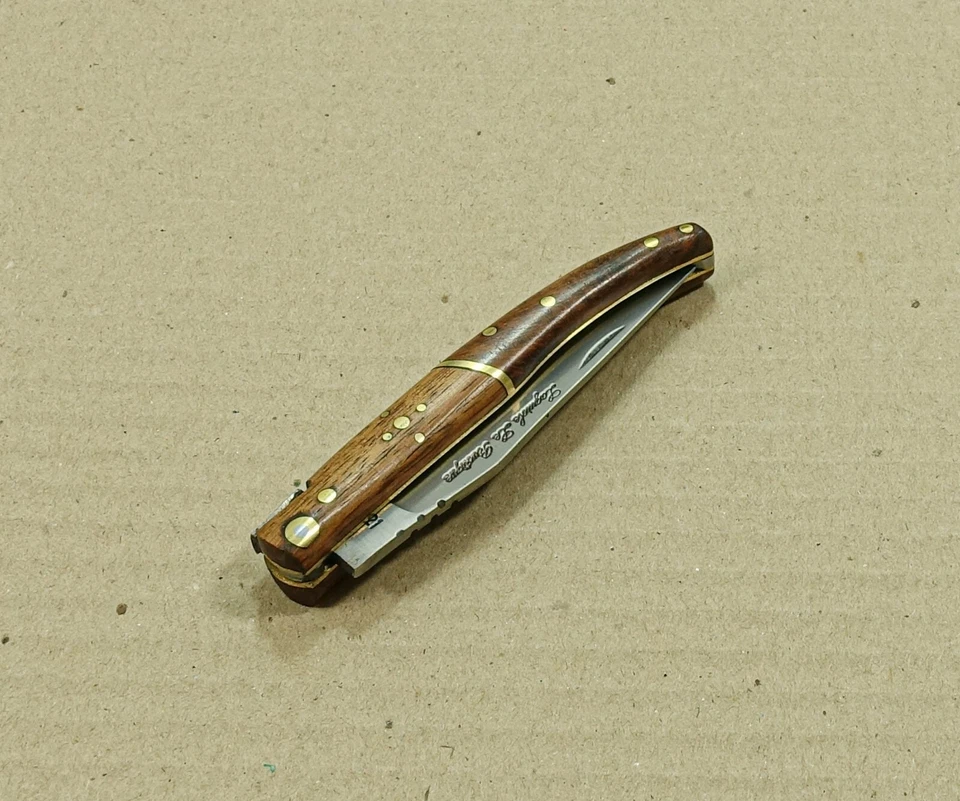 Navaja de bolsillo Laguiole Foto 1 de 4